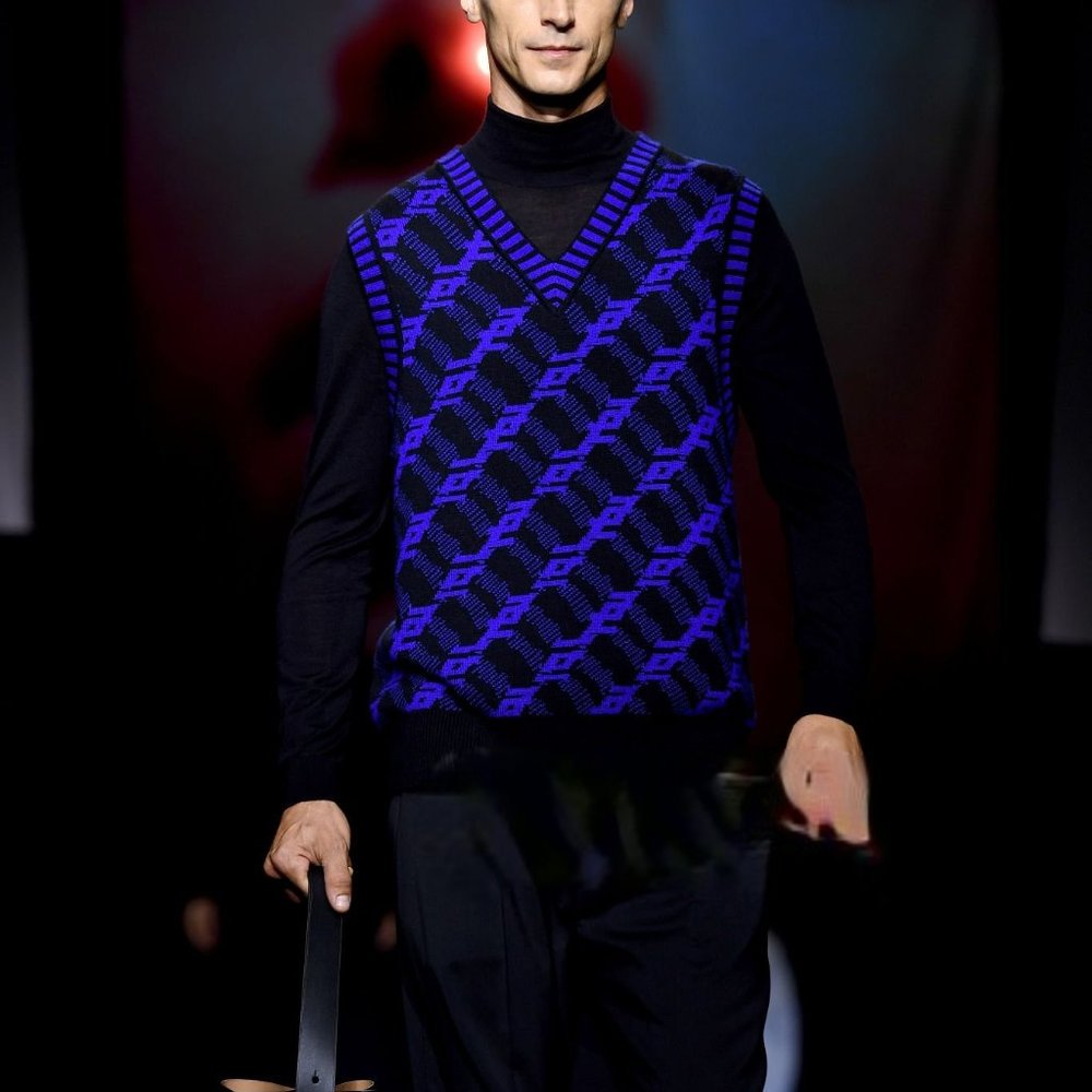 REGULAR-FIT JACQUARD VEST